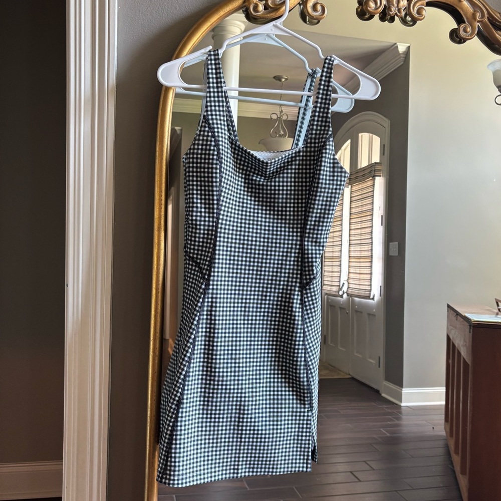 Abercrombie & Fitch YPB sculptLUX black & white active checkered dress